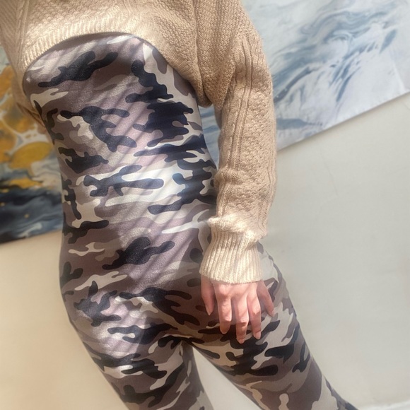 Camo jumpsuit - Picture 2 of 2